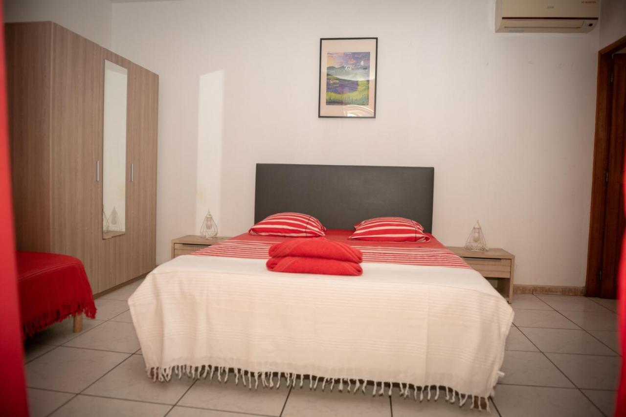 Chambres D'Hotes Du Domaine Des Doudous Saint Pierre Eksteriør bilde